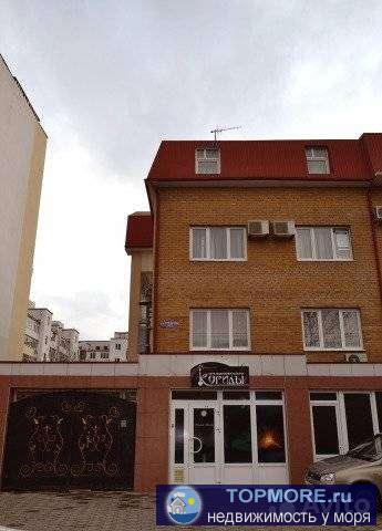 Продаю дом в отличном состоянии.Дом с бизнесом,на первом этаже находиться кальяная действующая,6 комнат оборудовано... - 2