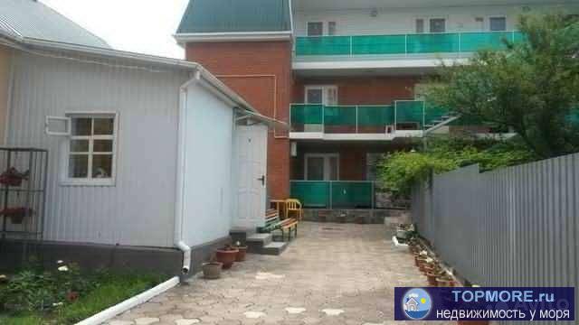 гостивой дом на 15 номеров всего  в основном здании площадь 340 мк . и 5 номеров  в маленьком доме общая площадь 65... - 1