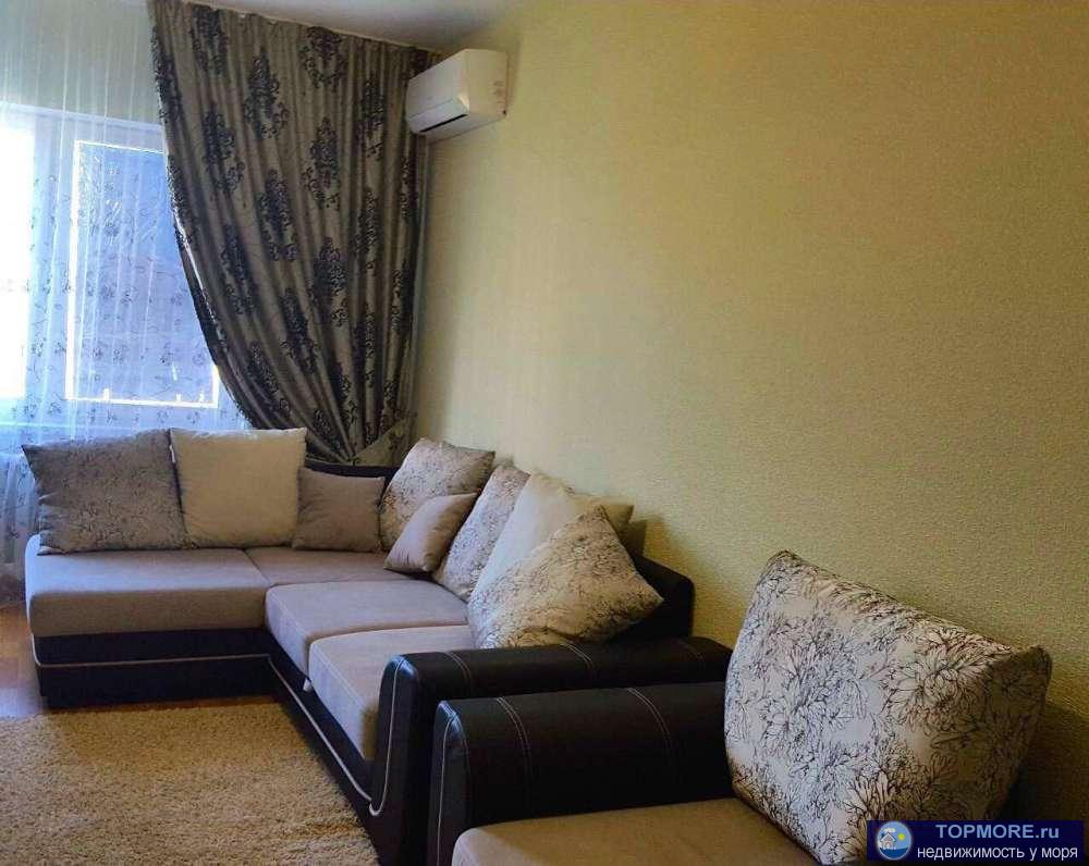 Сдам новую, просторную (64 кВ м ) очень уютную квартиру. В квартире есть все для комфортного проживания. Все от...