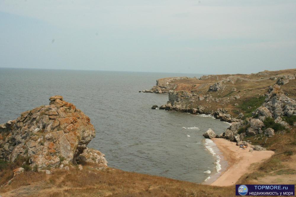 Продаю красивый видовой участок в Ленинском районе Крыма в с. Новоотрадное. Площадь участка 2 Га. Участок расположен... - 9