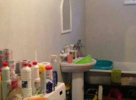 Дом 57м2,прописка есть.до моря 20мин пешком.прописка есть.В голубой...