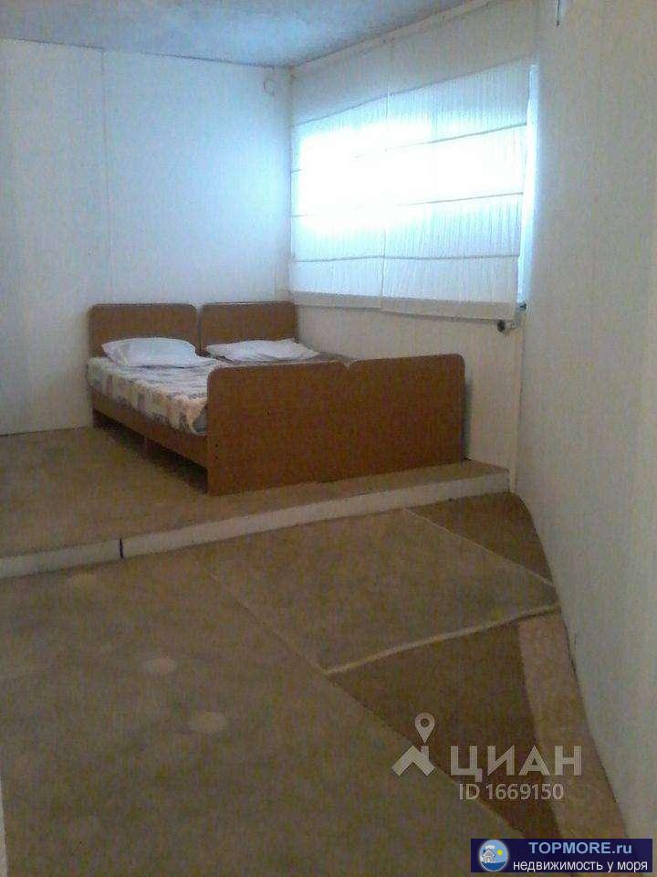 СОБСТВЕННИК, продаю без процентов домик и небольшой участок в самом центре Геленджика.....до моря 100... - 1