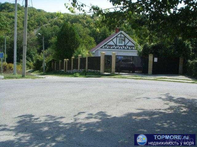 Дом, в центре с. Прасковеевка, до моря 4,5км участок угловой 20,1сотка,свет, колодец,баня с летним домиком 41м2 ,...