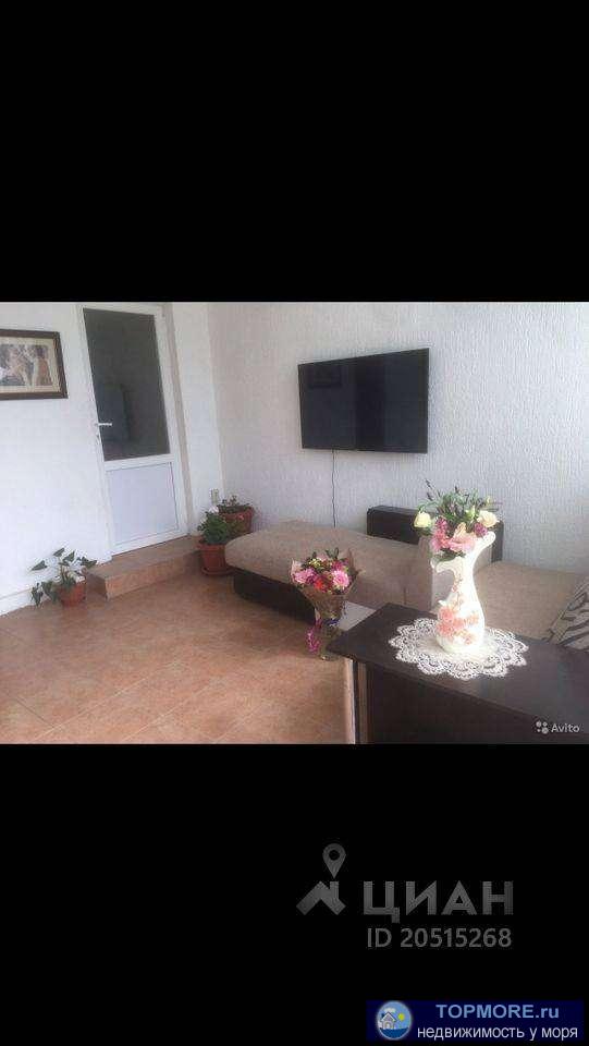 Продаю жилой дом. Все коммуникации центральные. 2 кухни, 5 жилых комнат, гостиная, сан.узел, кладовая. Также имеется... - 2