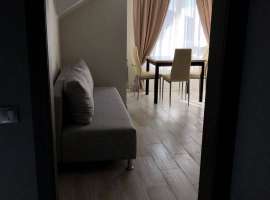 Сдам новую двухкомнатную квартиру с дизайнерским ремонтом, отлично...