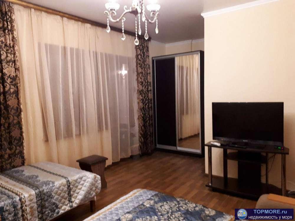 Комфортабельные 2-х, 3-х местные номера в 10 минутах , прогулочным шагом , от центрального песчаного пляжа. Рядом...