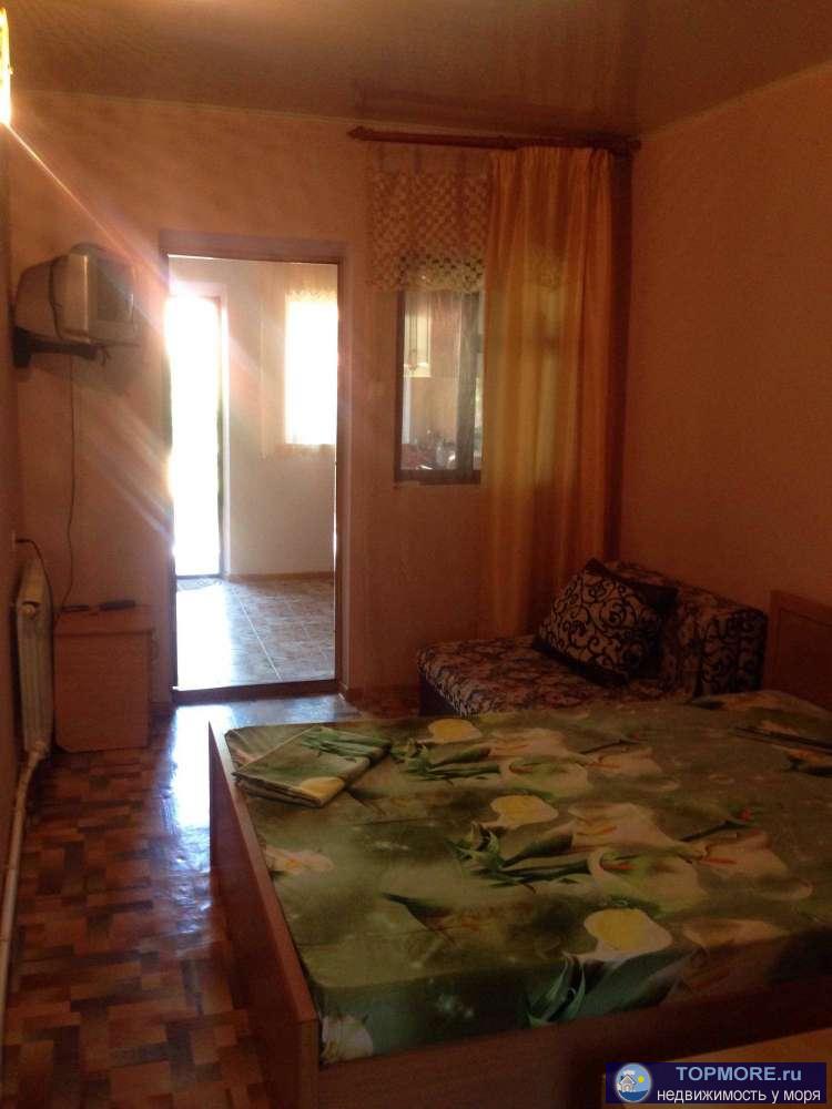 Сдам квартиру клубного типа со всеми удобствами в центре города на втором этаже. С балконом