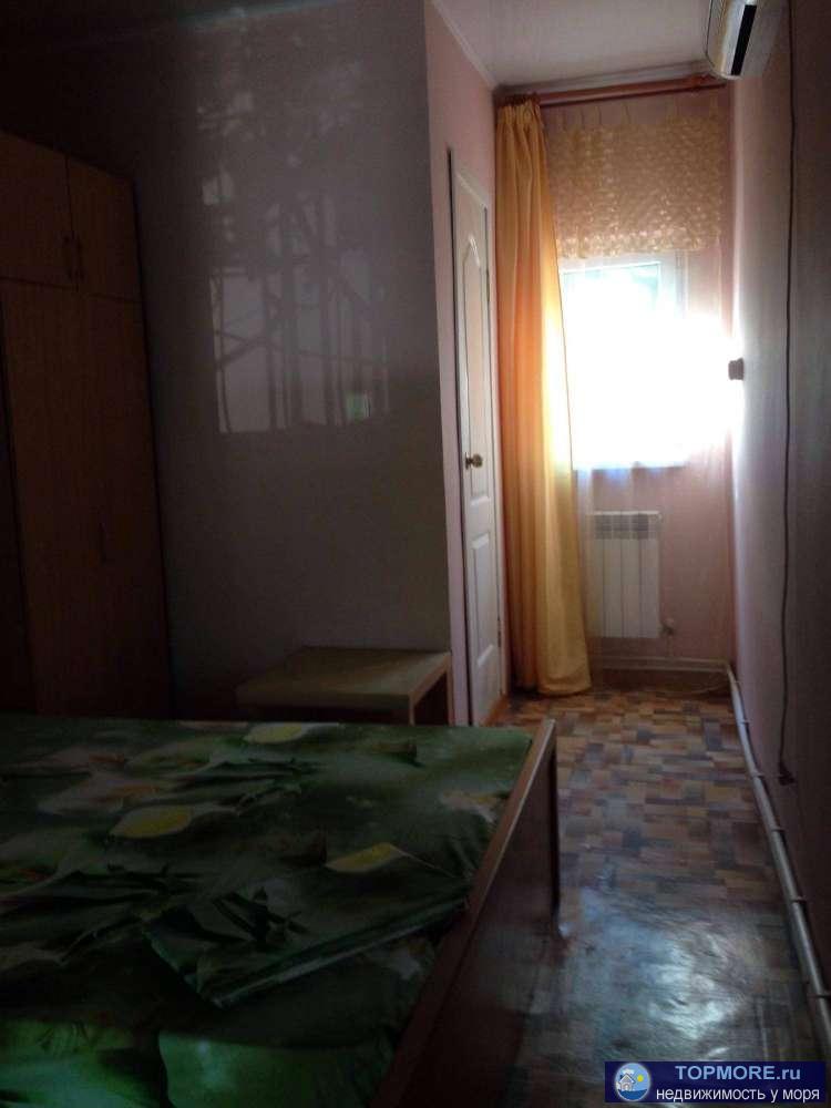 Сдам квартиру клубного типа со всеми удобствами в центре города на втором этаже. С балконом - 1