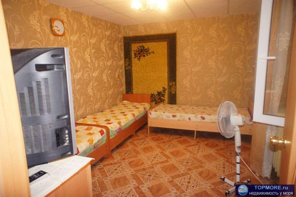 К вашим услугам частный дом: 2х местный номер, 3х местные номера, кухня, 2душа, 3 санузла- очередей нет. Автостоянка...