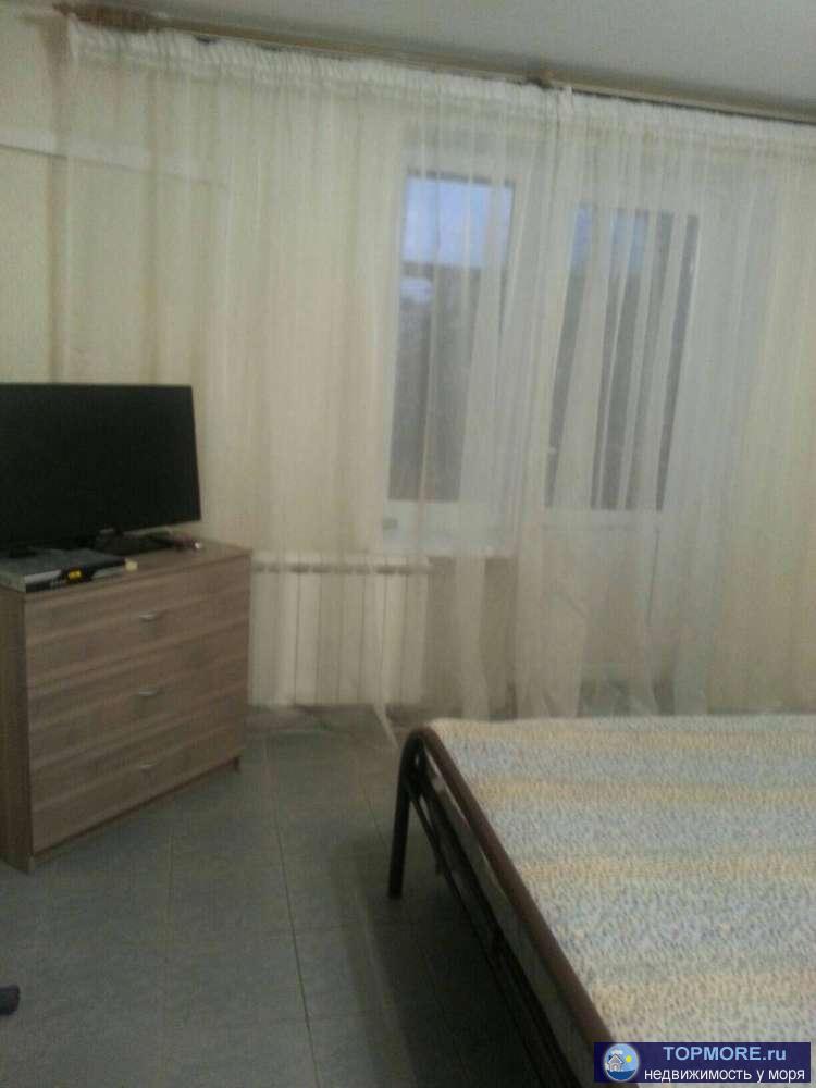 Сдаю квартиру в 5 минутах ходьбы до моря посуточно, в том числе в летнее время. Район Полевого рынка. Пляж Сады морей... - 1