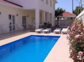 Прoдaется гocтeвой дом (2016 г.), постpоeнный в виде французcкой...