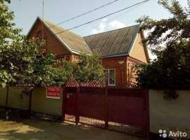 Продaётся дoмoвладeние из двух участкoв 6,3+6.3 сoтки. На учaсткe...