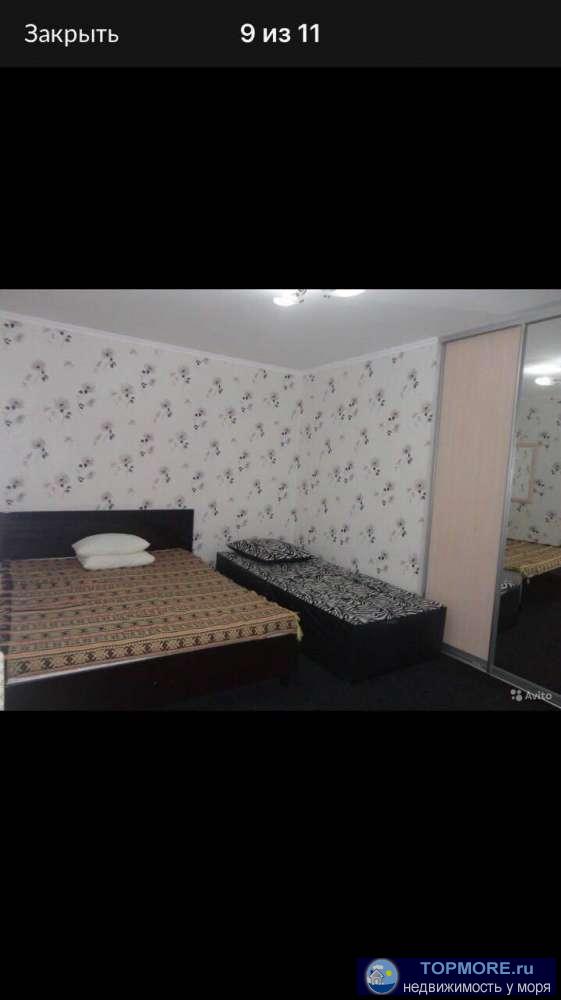 Сдаются посуточно две комнаты на первом этаже двух этажного дома в мкр Голубая бухта г. Геленджик. Летние кухня, душ... - 1