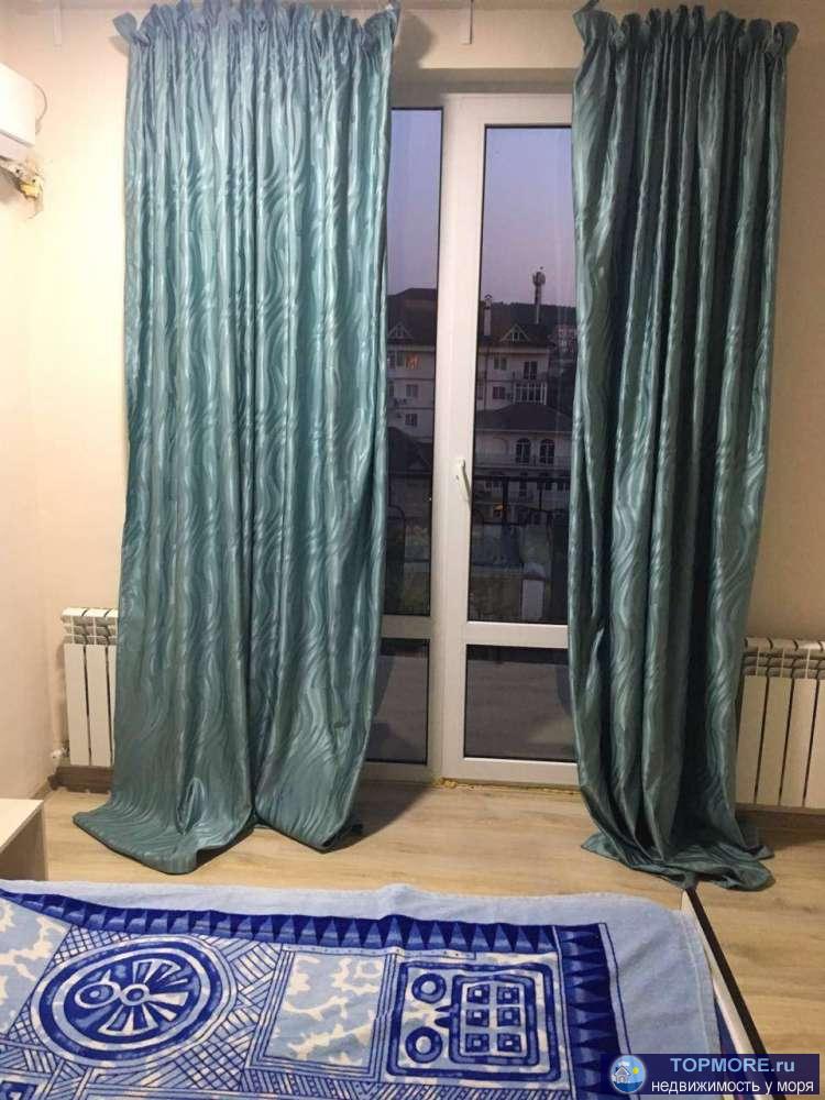 Квартира по суточно Хороший ремонт , балкон с видом на море и горы Двуспальная кровать , диван, тв, кондиционер,...