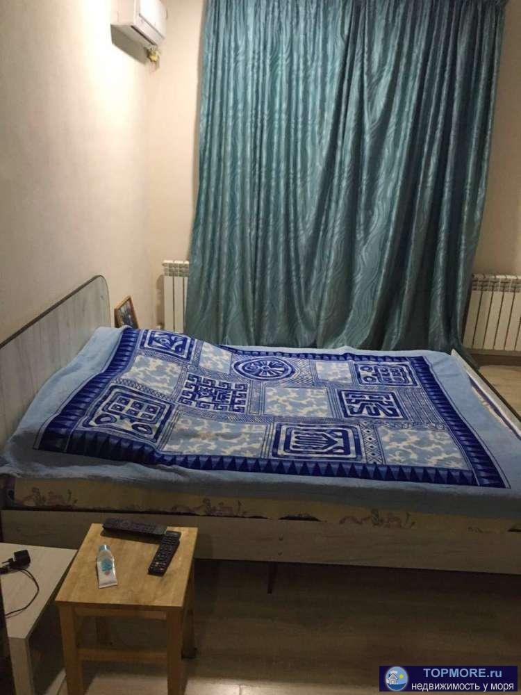 Квартира по суточно Хороший ремонт , балкон с видом на море и горы Двуспальная кровать , диван, тв, кондиционер,... - 2