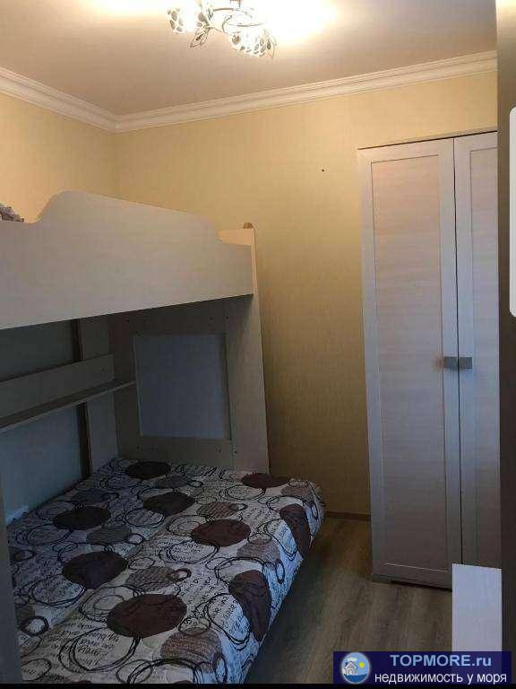 Сдается в летний период евро-трешка - кухня-гостиная и две комнаты, в 5 минутах ходьбы от набережной. для проживания... - 1