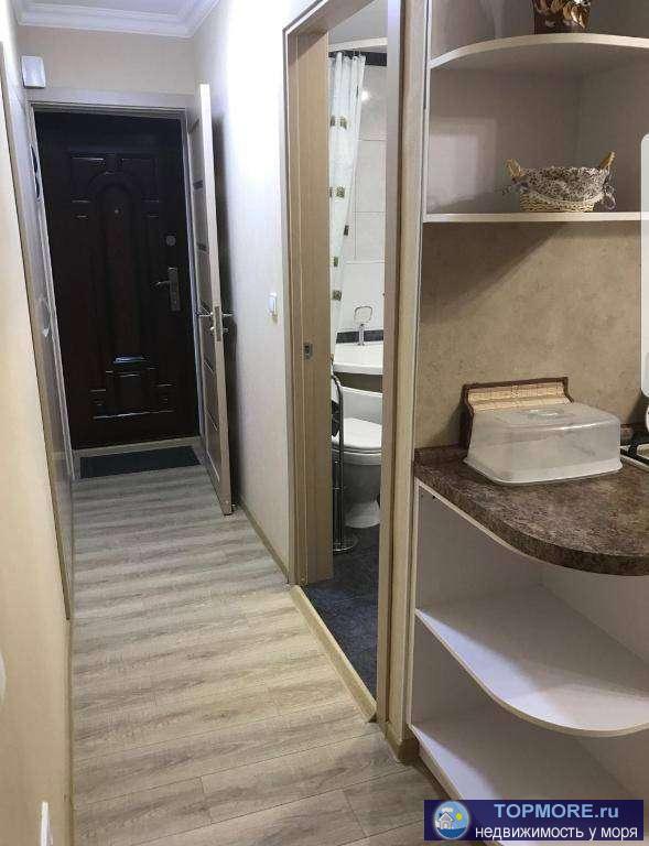 Сдается в летний период евро-трешка - кухня-гостиная и две комнаты, в 5 минутах ходьбы от набережной. для проживания... - 2