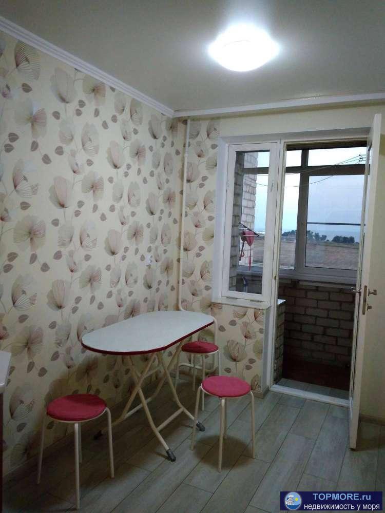 Солнечная, светлая квартира с видом на море.