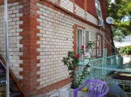 Цнтр города,подробности по телефону или при встрече.все есть.