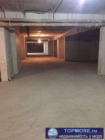 Продам парко место в доме, удобный въезд и выезд, светло, тепло, безопасно собственник!!! Есть кладовая - 2