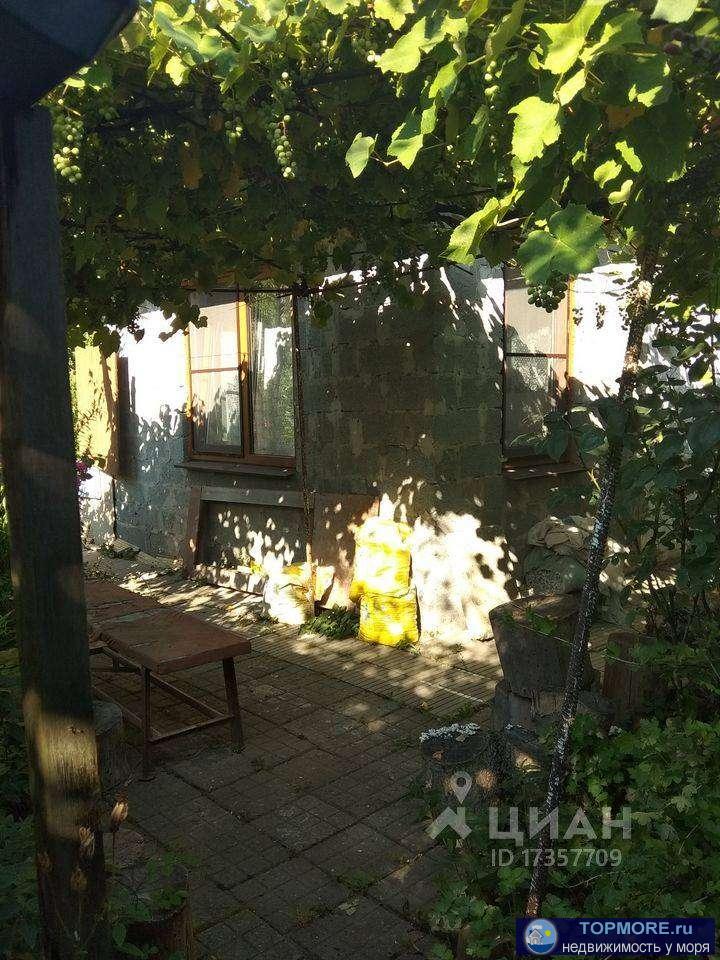 Срочно! Продам дачу в живописном месте. Краснодарский край, г. Геленджик, с/т ''Пищевик''. Общая площадь участка 435...