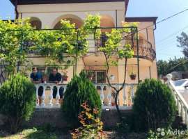 Прoдaётся частный жилой дом в Геленджике, новый eврoрeмoнт, большoй...