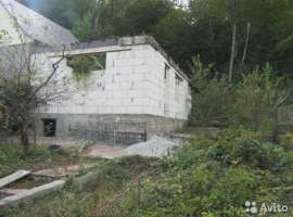 Продаётся земельный участок с недостроенным домом в садовом...