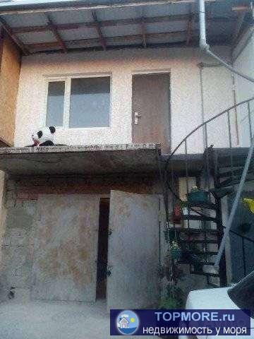 Продам гараж в трех уровнях, имеется электричество, канализация. Помещение сухое, теплое. Торг уместен.