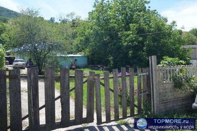 Продаю участок 10 соток в с.Возрождение, ул.Таманская, 86. 12 км от Геленджика. На участке расположен жилой дом -3...
