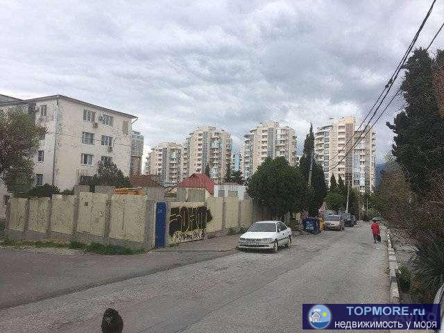 Продаю земельный участок ИЖС 10,5 соток, фасад 47,5м, центральные коммуникации свет -60 квт, вода-7м.куб. сутки,...