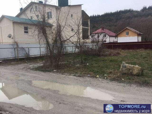 Земельный участок под ИЖС, газ, свет, вода. 300 метров от моря. - 1