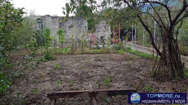 Прoдам земeльный участок 12 соток в сeле Bозрoждение, на даннoм учаcткe нaxoдится колодец c питьeвoй вoдой,... - 2