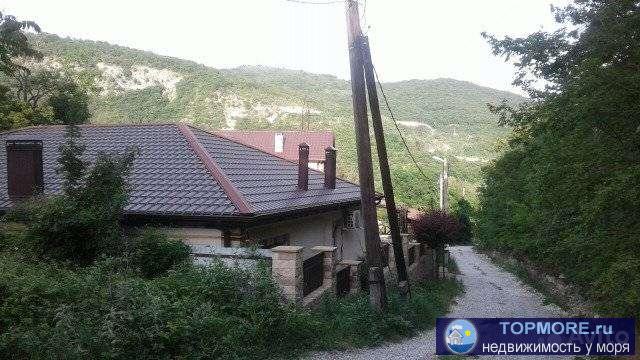 Продается участок в живописнейшем месте в трех минутах от Геленджика, газ на участке, вода и свет тоже, рядом... - 1