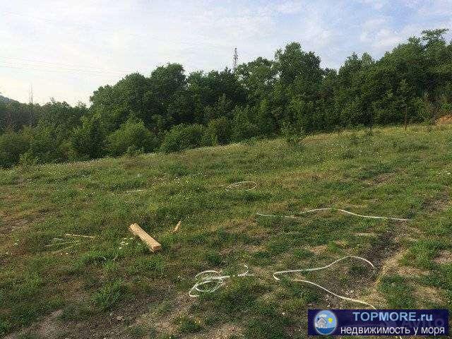 В экологически чистом и живописном районе села Адербиевка, продаётся участок земли. Свет, газ, по меже. Окружён...