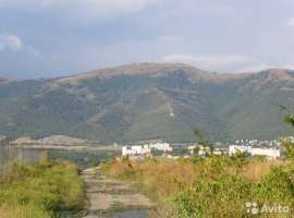 Продаётся земельный участок площадью 5 соток. Расположен выше СТ...