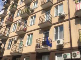 Центральном район, балкон, газовый котел, кондиционер, два окна.
В...