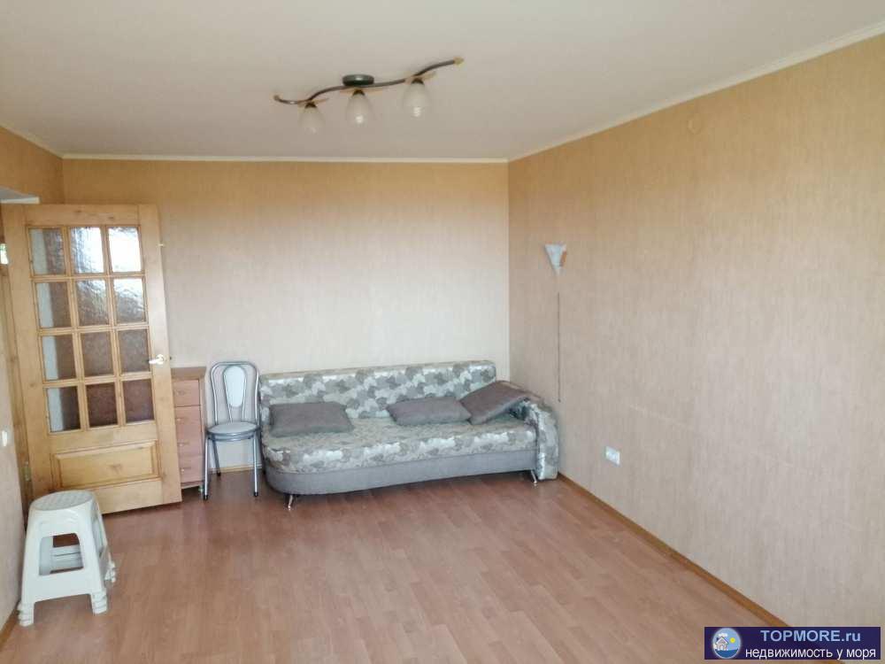 1 комн.квартира общ.пл. 37/17/8 кв.м., расположена на 6/9 эт. кирпичного дома в районе рынка 'На Полевой'. Квартира с... - 2