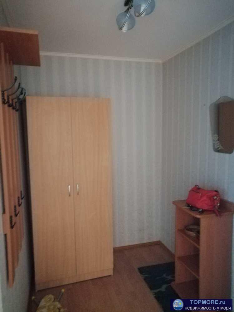 1 комн.квартира общ.пл. 37/17/8 кв.м., расположена на 6/9 эт. кирпичного дома в районе рынка 'На Полевой'. Квартира с... - 3