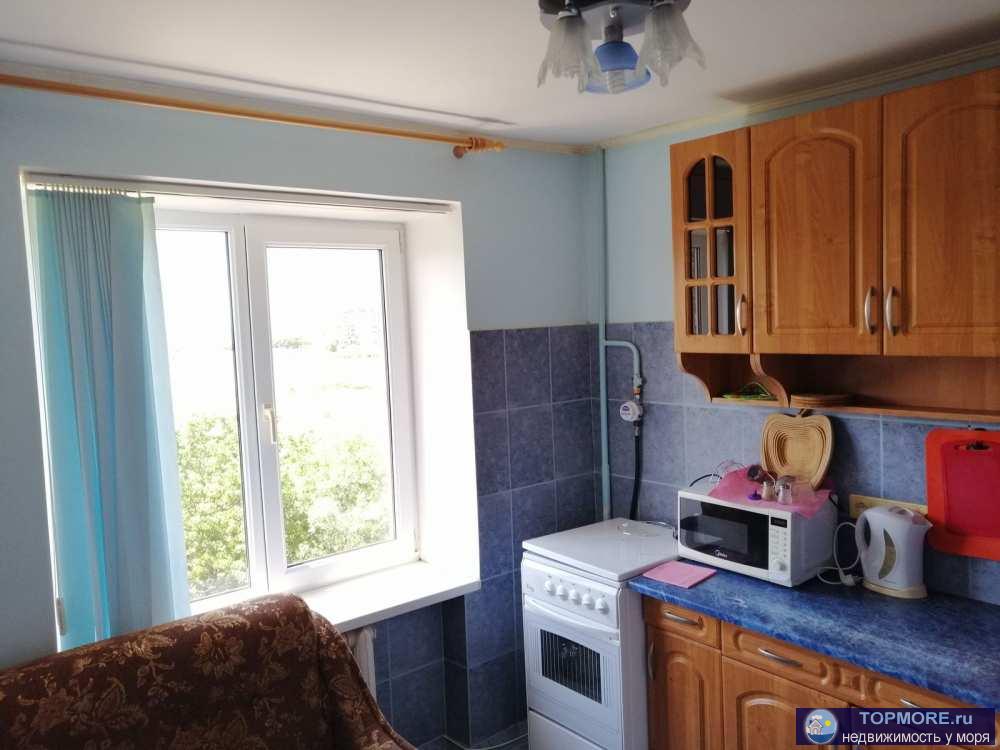 1 комн.квартира общ.пл. 37/17/8 кв.м., расположена на 6/9 эт. кирпичного дома в районе рынка 'На Полевой'. Квартира с... - 4