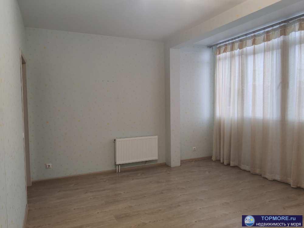 Просторная светлая евродвушка, зонирование, можно добавить перегородку или раздвижные двери, также есть возможность...