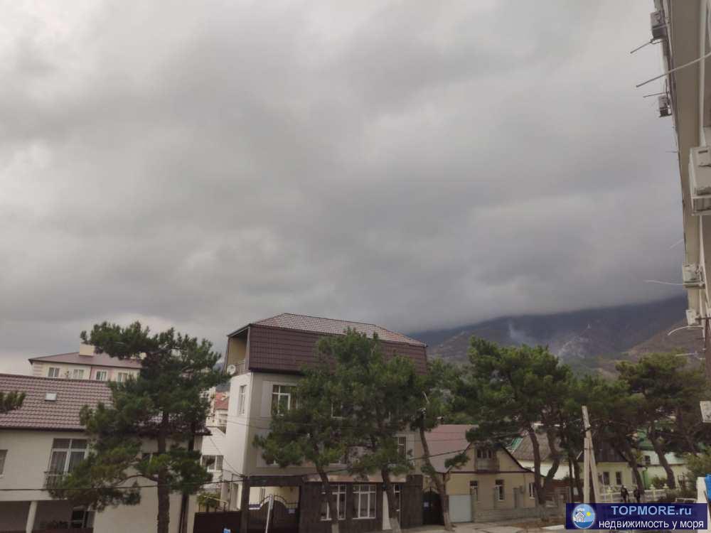 Просторная светлая евродвушка, зонирование, можно добавить перегородку или раздвижные двери, также есть возможность... - 10