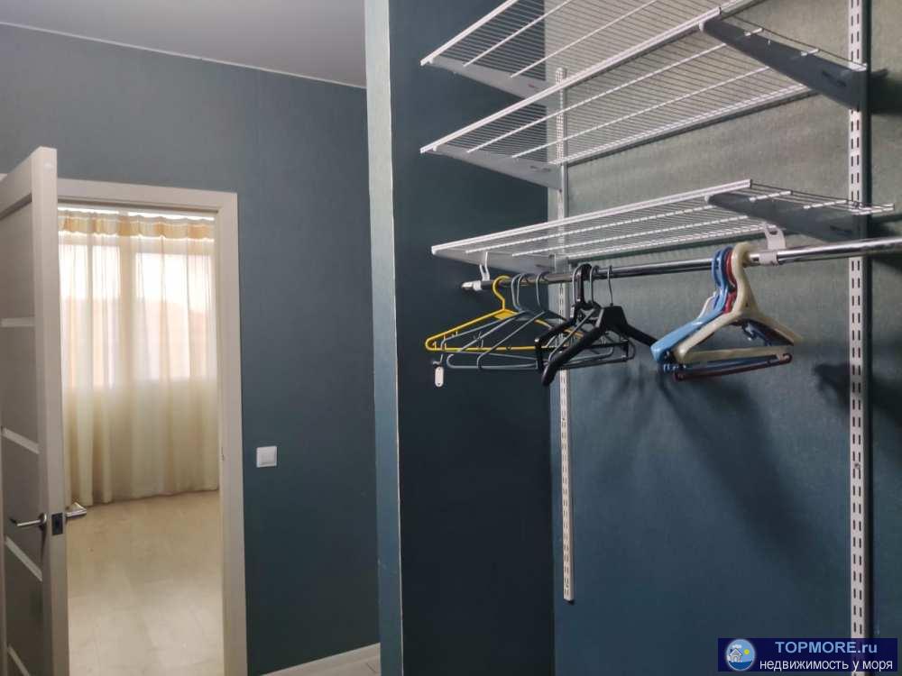 Просторная светлая евродвушка, зонирование, можно добавить перегородку или раздвижные двери, также есть возможность... - 14