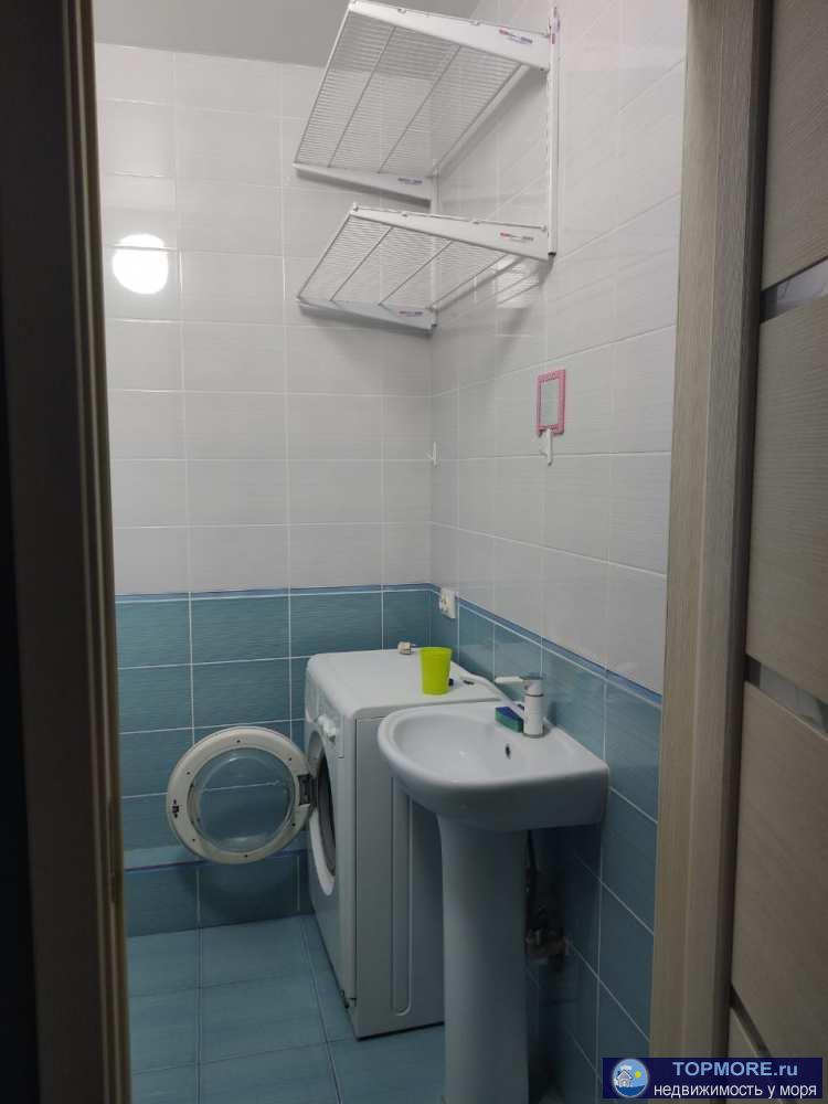 Просторная светлая евродвушка, зонирование, можно добавить перегородку или раздвижные двери, также есть возможность... - 16