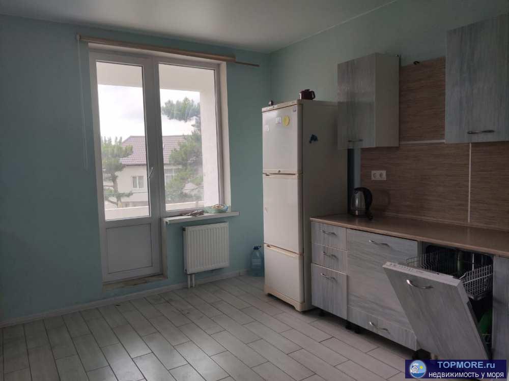 Просторная светлая евродвушка, зонирование, можно добавить перегородку или раздвижные двери, также есть возможность... - 4