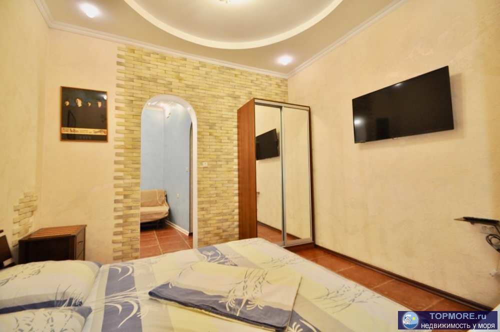 Квартира люкс с отдельным двором от хозяина. Расположена рядом с Пушкинским бульваром отличная инфраструктура рядом...