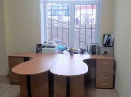 Сдается в аренду просторный офис площадью 24,5 кв.м. с...