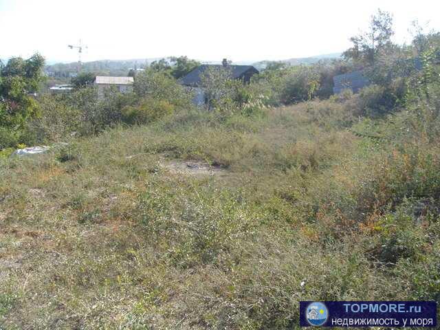 Продается земельный участок 10 соток в г. Феодосия, ул. Десантников. Центр города, рядом вся необходимая...