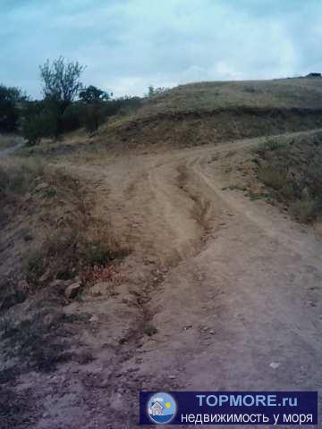 Продается участок в пгт Курортное, Феодосийский городской округ, расположенный у подножия потухшего вулкана Кара-Даг,... - 2