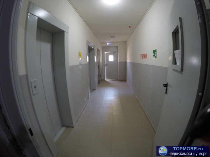 Продается квартира с дизайнерским ремонтом в новом кирпичном доме в Анапе  Площадь (общ\жил\кухня): 61.68/34.49/12.73... - 16