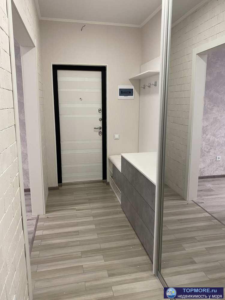 Площадь (общ\жил\кухня): 46.3/18.1/11.8   Продается просторная квартира в новом обжитом доме в городе-курорт Анапа.... - 19